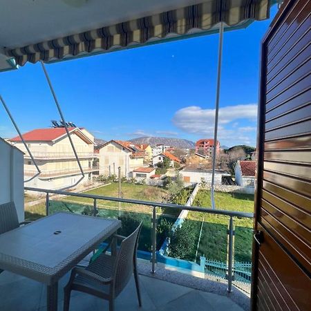 Kamberi Hotel & Apartments 2 Velipojë 外观 照片