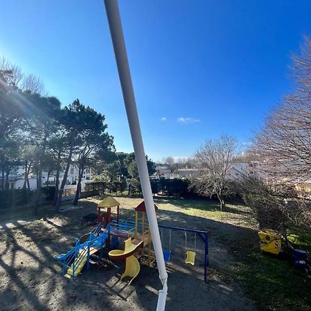 Kamberi Hotel & Apartments 2 Velipojë 外观 照片