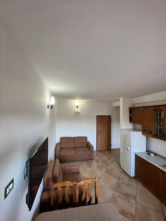 Kamberi Hotel & Apartments 2 Velipojë 外观 照片