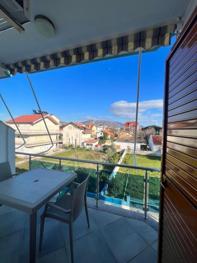 Kamberi Hotel & Apartments 2 Velipojë 外观 照片