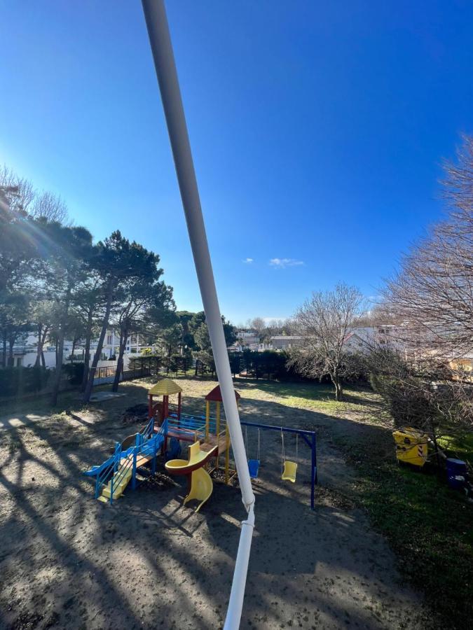 Kamberi Hotel & Apartments 2 Velipojë 外观 照片