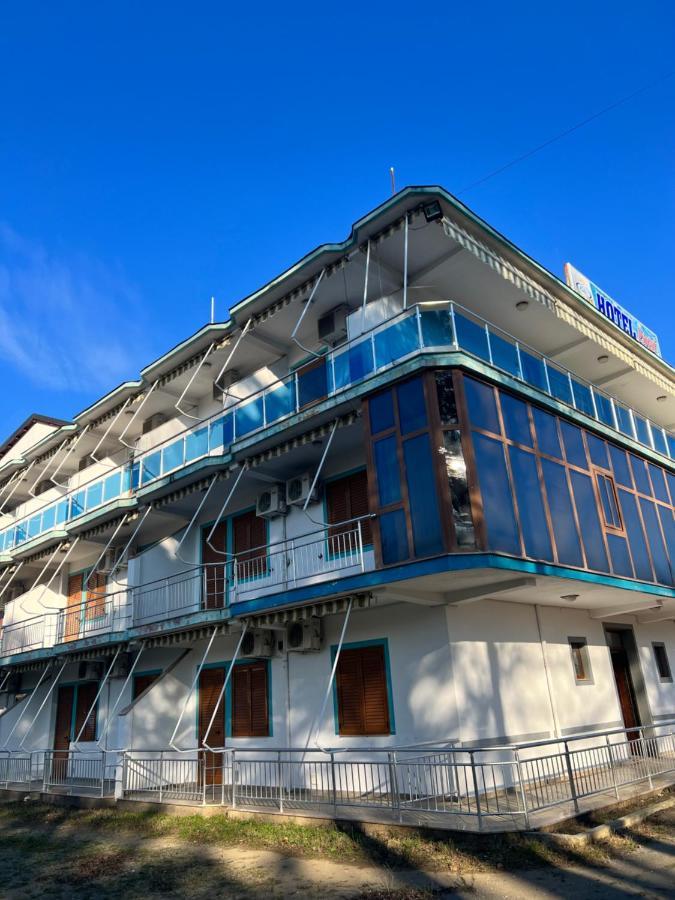 Kamberi Hotel & Apartments 2 Velipojë 外观 照片