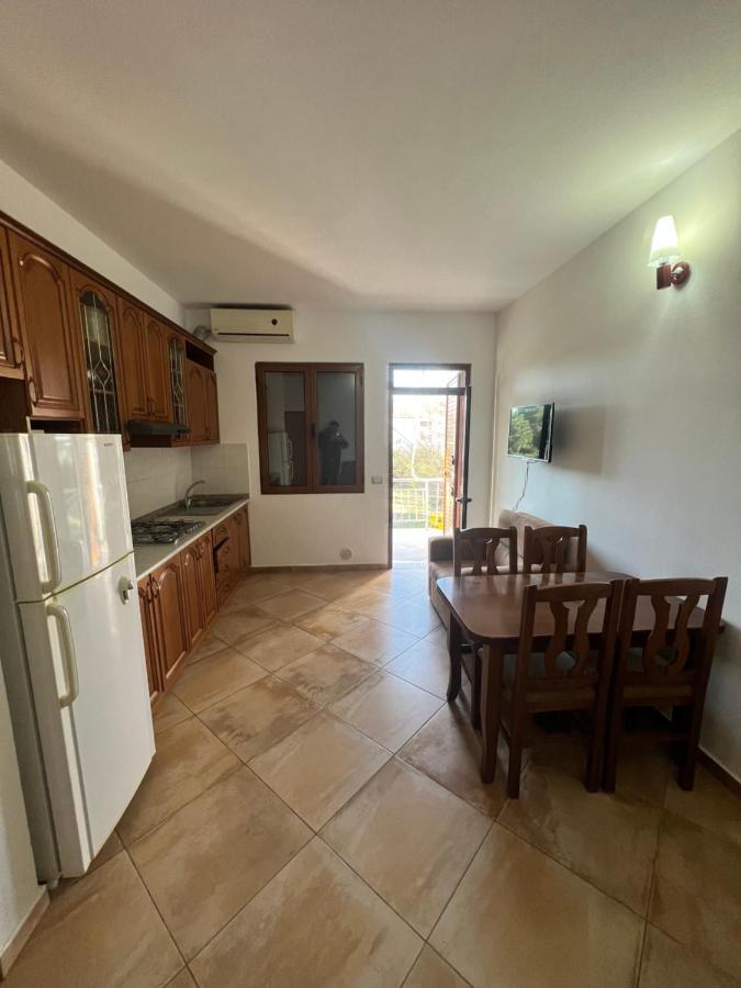 Kamberi Hotel & Apartments 2 Velipojë 外观 照片