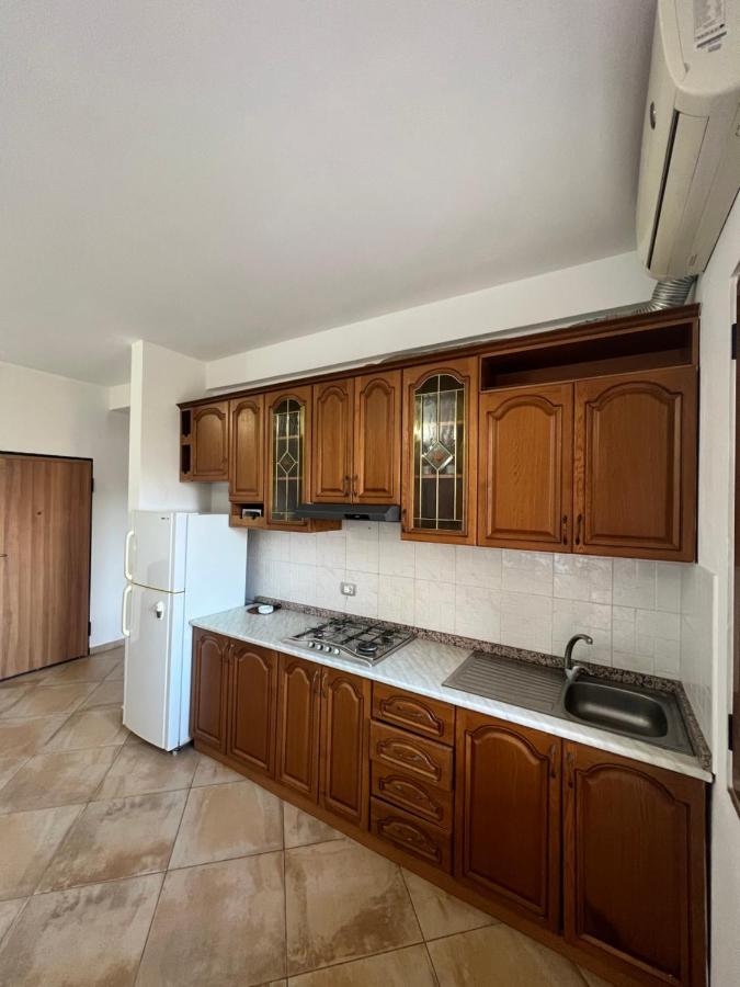 Kamberi Hotel & Apartments 2 Velipojë 外观 照片