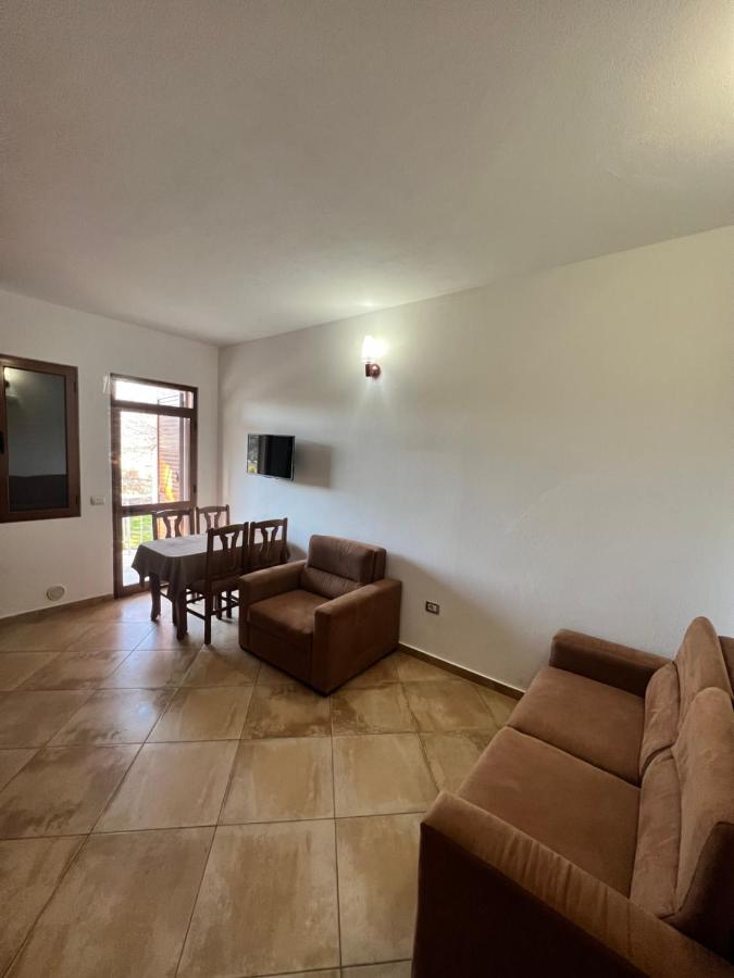Kamberi Hotel & Apartments 2 Velipojë 外观 照片