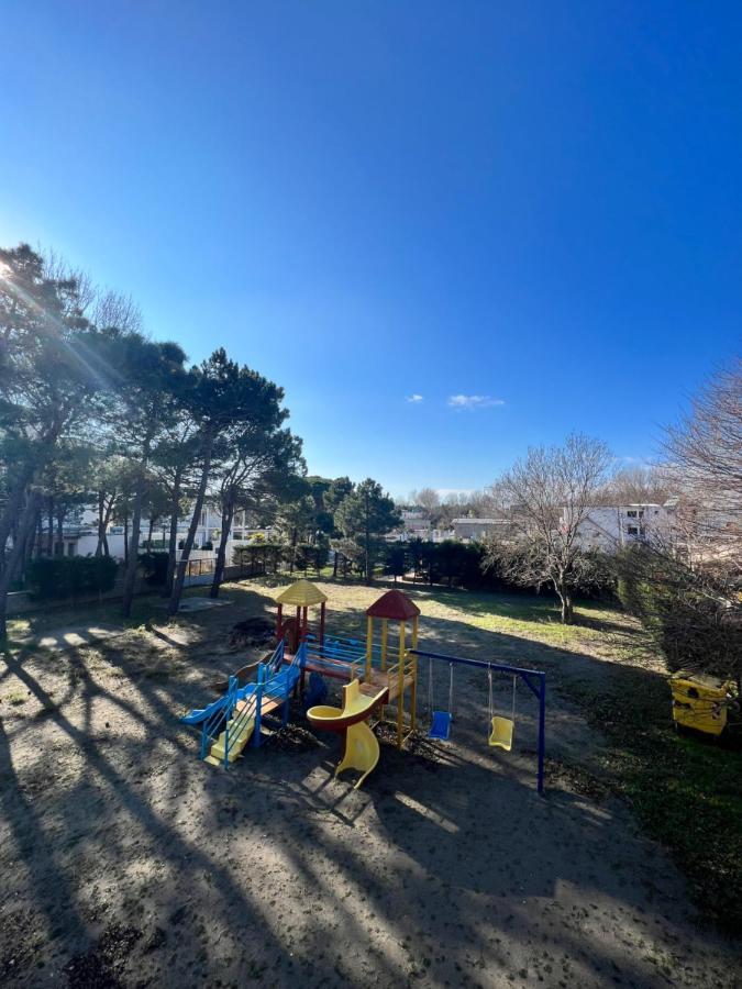 Kamberi Hotel & Apartments 2 Velipojë 外观 照片