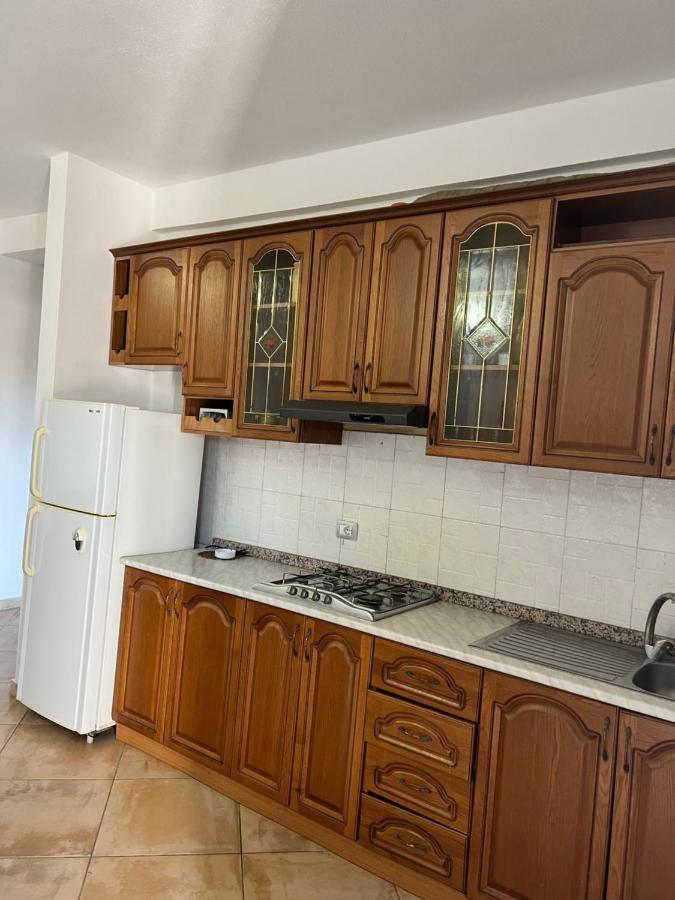 Kamberi Hotel & Apartments 2 Velipojë 外观 照片