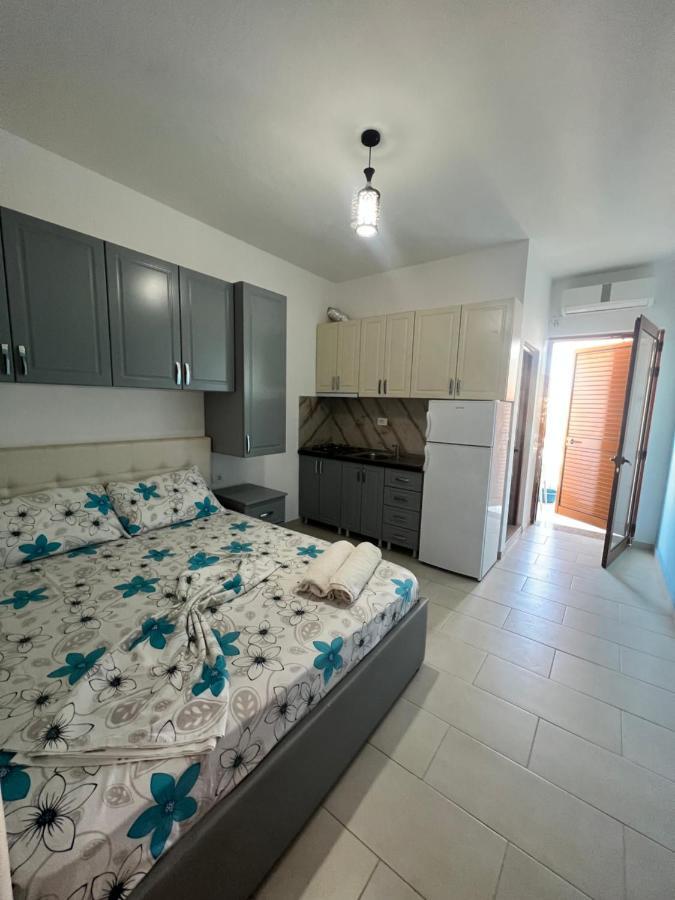 Kamberi Hotel & Apartments 2 Velipojë 外观 照片