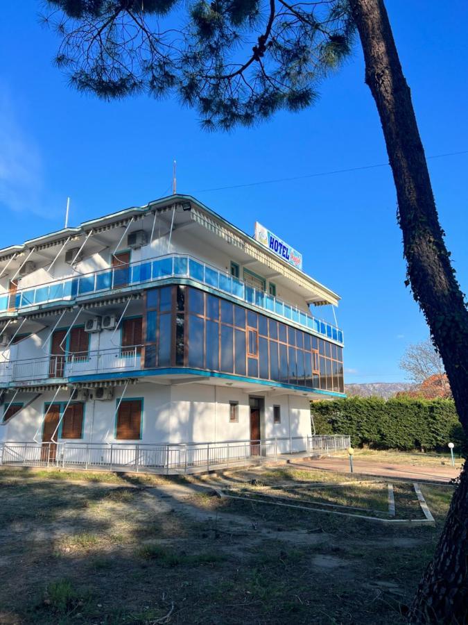 Kamberi Hotel & Apartments 2 Velipojë 外观 照片