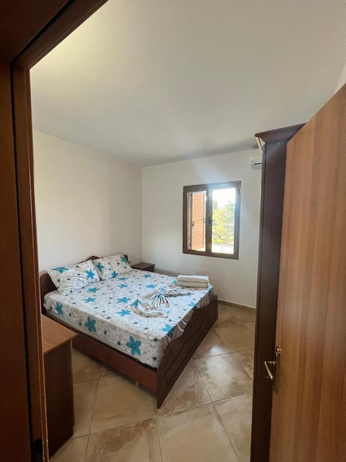 Kamberi Hotel & Apartments 2 Velipojë 外观 照片