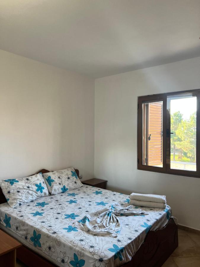 Kamberi Hotel & Apartments 2 Velipojë 外观 照片
