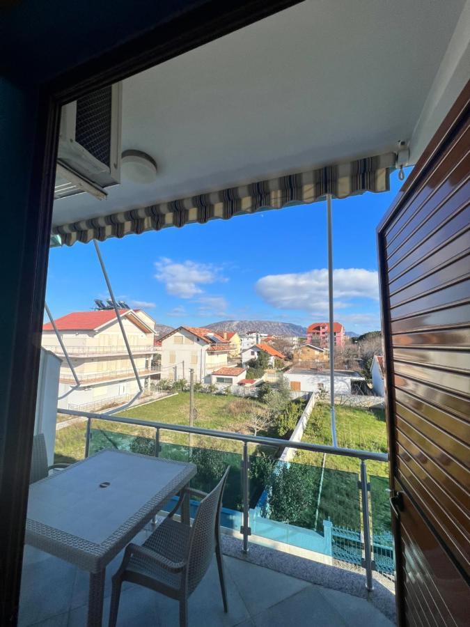 Kamberi Hotel & Apartments 2 Velipojë 外观 照片
