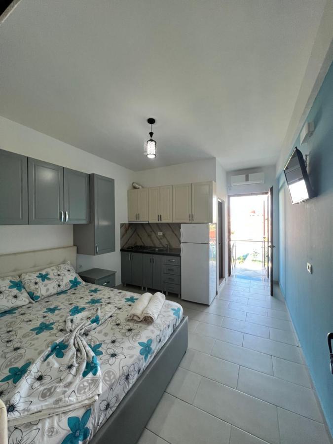 Kamberi Hotel & Apartments 2 Velipojë 外观 照片