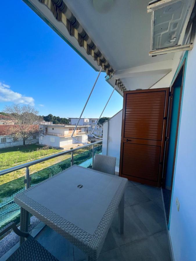 Kamberi Hotel & Apartments 2 Velipojë 外观 照片