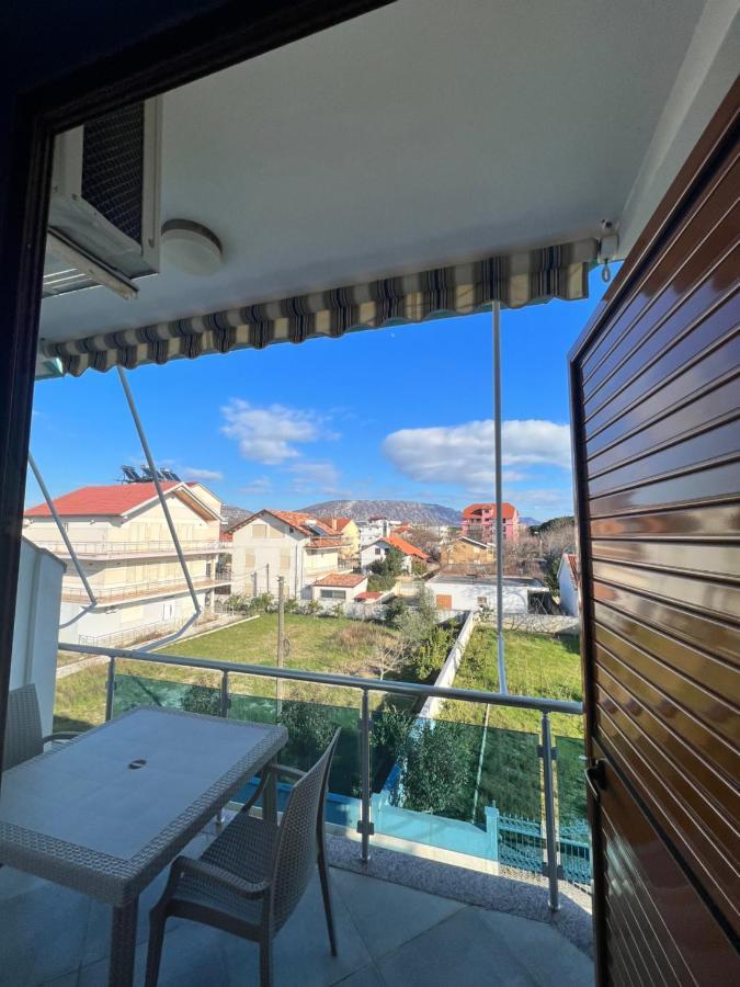 Kamberi Hotel & Apartments 2 Velipojë 外观 照片