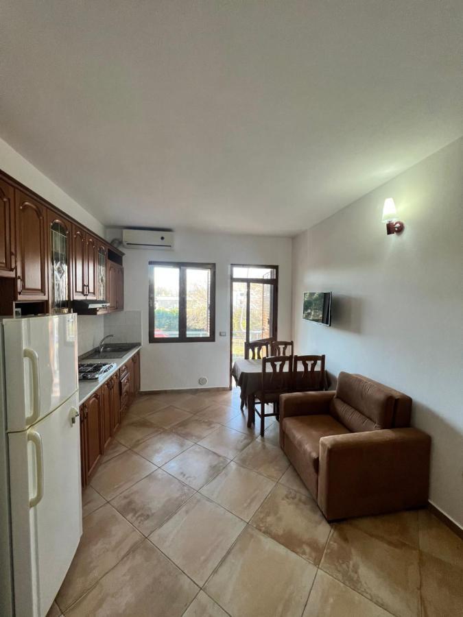 Kamberi Hotel & Apartments 2 Velipojë 外观 照片